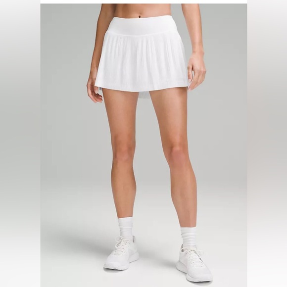 lululemon athletica White Skort - Picture 1 of 4